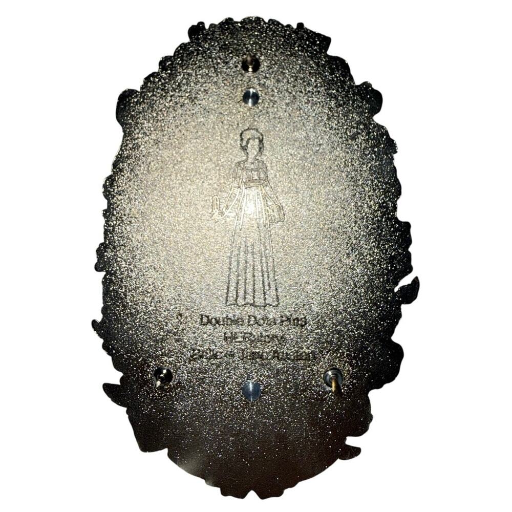 Belle As Jane Austen Jumbo Fantasy Pin Double Dots Disney beauty and the beast - Picture 2 of 2